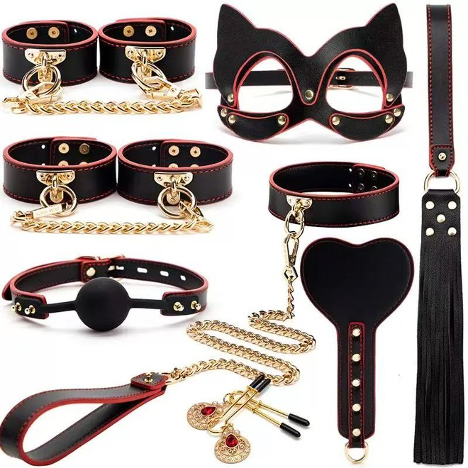 Bondage Set 8 τεμαχίων σε Βαλίτσα – Μαύρο